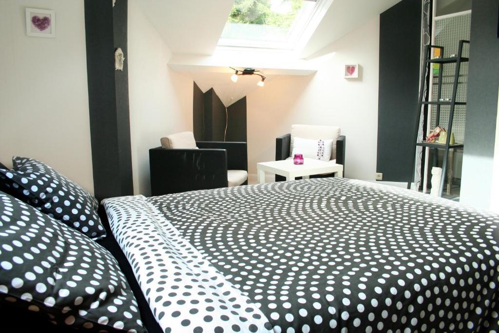 B&B La Source Fleurie Profondeville Habitación foto